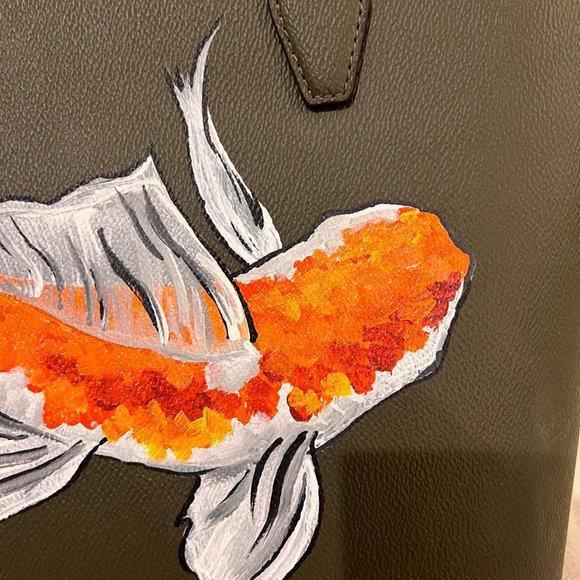 NWT Kate Spade Hand Painted Koi Fish Olive GreePebbled Leather Shoulder Tote Bag - Picture 2 of 5